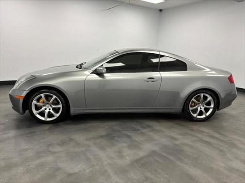 2004 INFINITI G35 Base