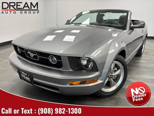 2006 Ford Mustang Deluxe