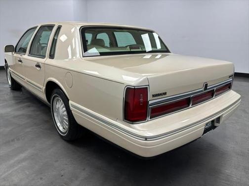 1995 Lincoln Town Car Cartier