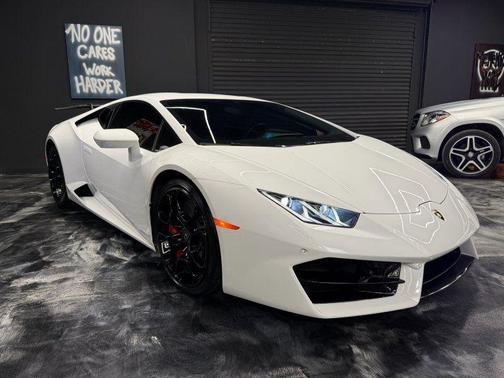 2016 Lamborghini Huracan LP580-2