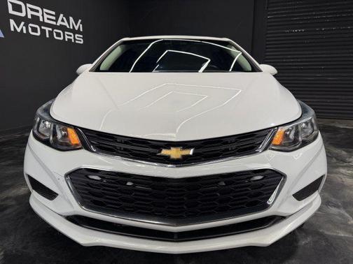 White 2017 Chevrolet Cruze LS