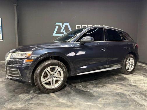 Moonlight Blue Metallic 2018 Audi Q5 2.0T Premium