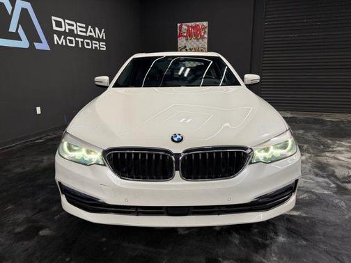 White 2018 BMW 530 i xDrive