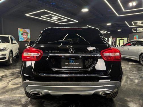 Black 2017 Mercedes-Benz GLA 250 Base