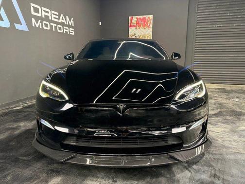 2022 Tesla Model S Plaid