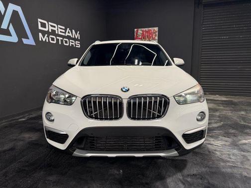 White 2018 BMW X1 sDrive28i