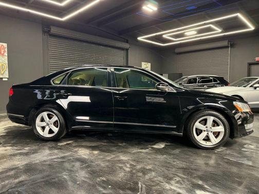 Black 2013 Volkswagen Passat 2.0 TDI SEL Premium