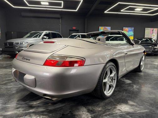 Silver 2003 Porsche 911 EXPERIENCE THRILLS WITH THIS POWERFUL SPORTS CAR