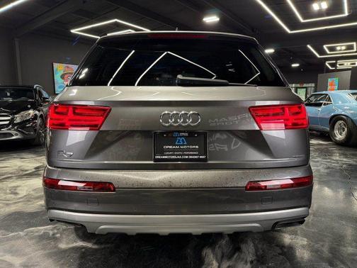 Samurai Gray Metallic 2019 Audi Q7 45 Premium Plus