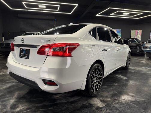 Cloud White 2017 Nissan Sentra SV