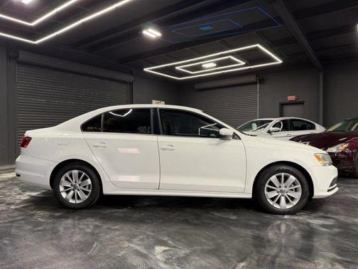 2016 Volkswagen Jetta 1.4T SE w/ Connectivity