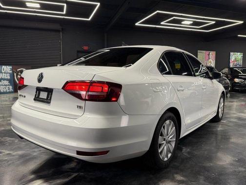 2016 Volkswagen Jetta 1.4T SE w/ Connectivity