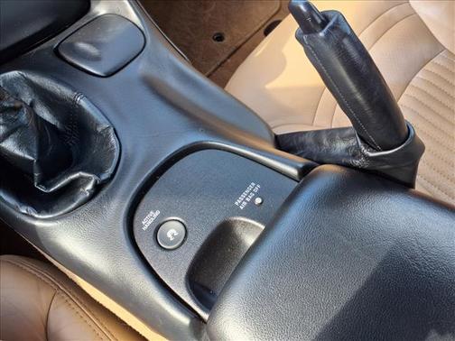 2001 Chevrolet Corvette Base