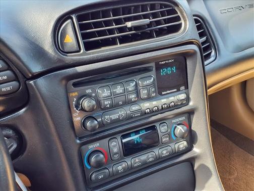 2001 Chevrolet Corvette Base