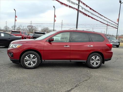 2020 Nissan Pathfinder SL