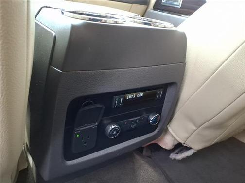 2015 Lincoln Navigator Base