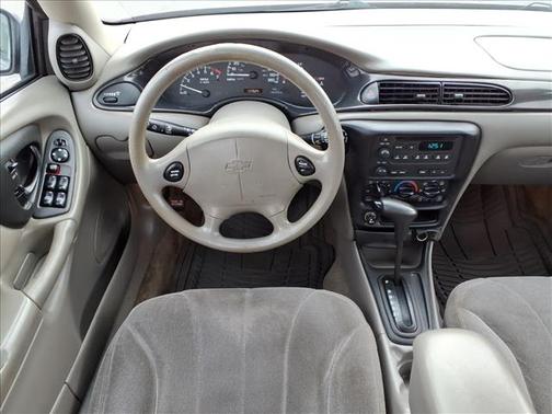 2003 Chevrolet Malibu Base