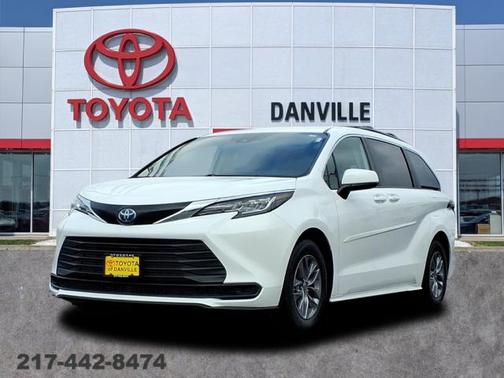 2022 Toyota Sienna LE
