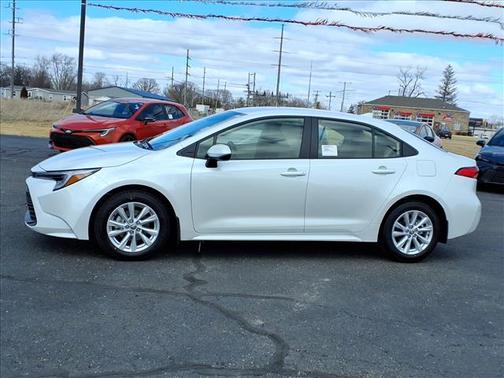 2026 Toyota Corolla Hybrid SE