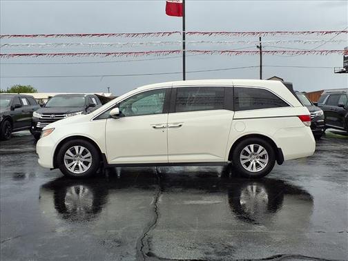 White 2016 Honda Odyssey EX-L