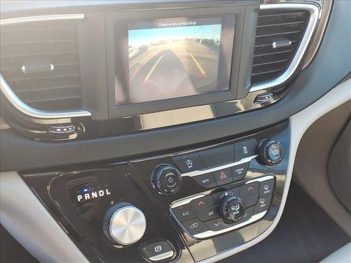 2021 Chrysler Voyager LXI