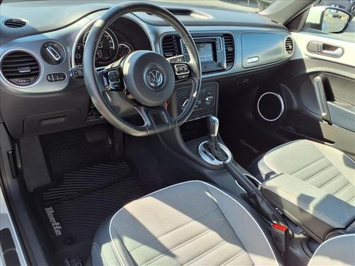 2016 Volkswagen Beetle 1.8T S