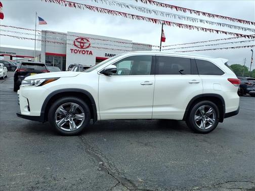 White 2019 Toyota Highlander Limited Platinum