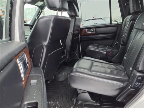 2017 Lincoln Navigator Select