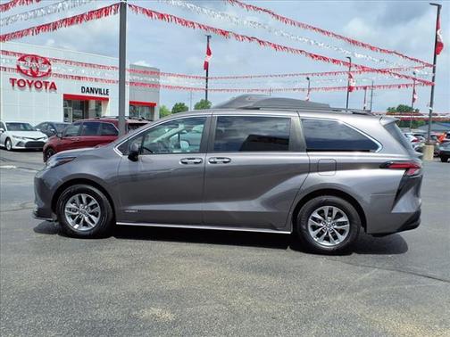 2021 Toyota Sienna XLE 7 Passenger