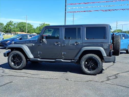 Gray 2017 Jeep Wrangler Unlimited Sport