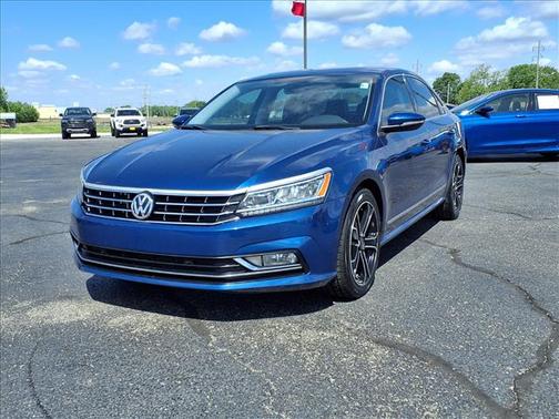 Blue 2017 Volkswagen Passat 1.8T SE w/Technology