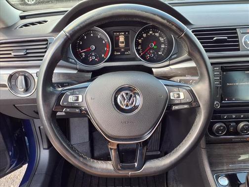 Blue 2017 Volkswagen Passat 1.8T SE w/Technology