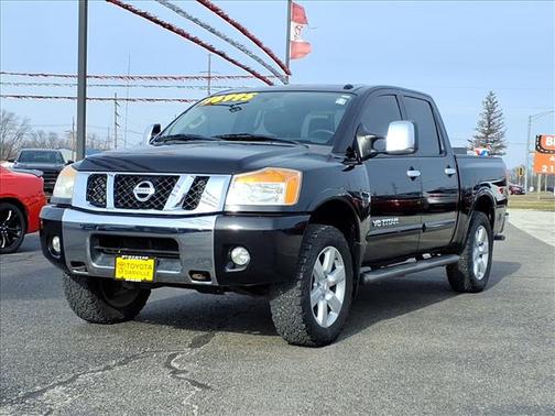 2012 Nissan Titan SV