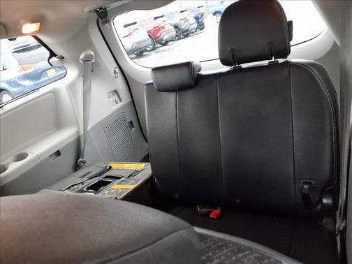 2014 Toyota Sienna SE