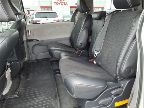 2014 Toyota Sienna SE
