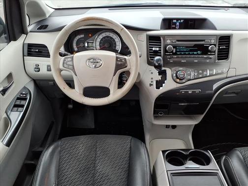 2014 Toyota Sienna SE