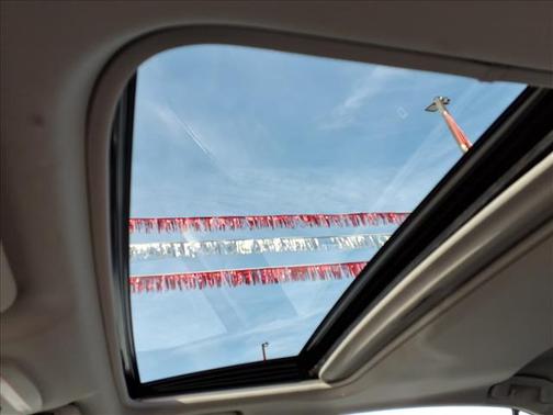 2022 Toyota Camry Hybrid XLE