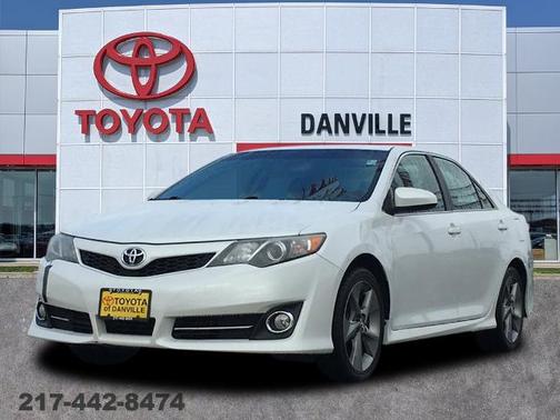 White 2012 Toyota Camry SE