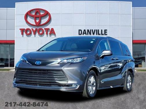 2021 Toyota Sienna XLE 8 Passenger