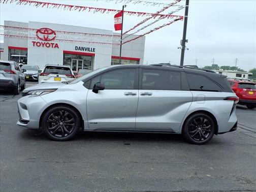 2021 Toyota Sienna XSE 7 Passenger