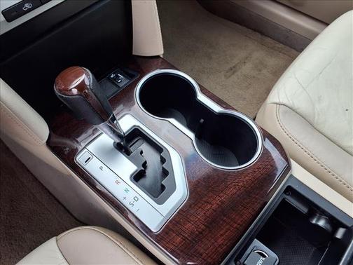 Red 2012 Toyota Camry SE