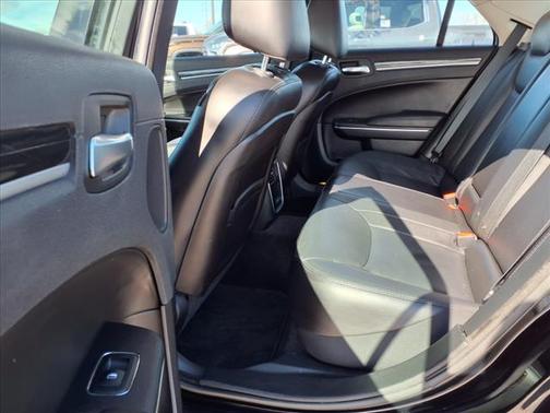 2018 Chrysler 300 Touring