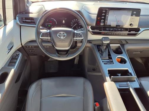 2021 Toyota Sienna XSE 7 Passenger