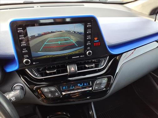 2022 Toyota C-HR XLE