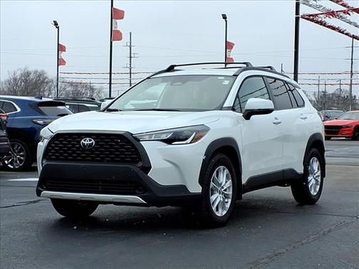 2023 Toyota Corolla Cross LE