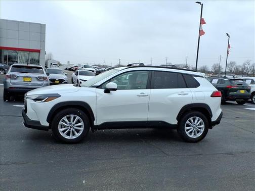 2023 Toyota Corolla Cross LE