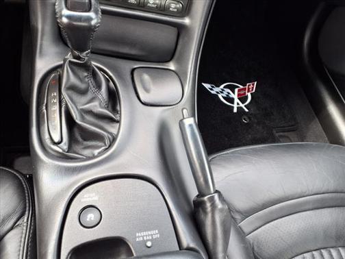 2004 Chevrolet Corvette Base