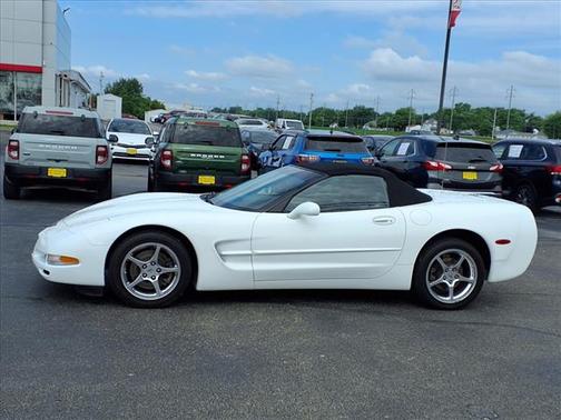 2004 Chevrolet Corvette Base