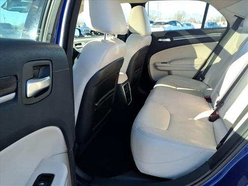 2019 Chrysler 300 Touring