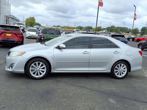 2014 Toyota Camry Hybrid XLE
